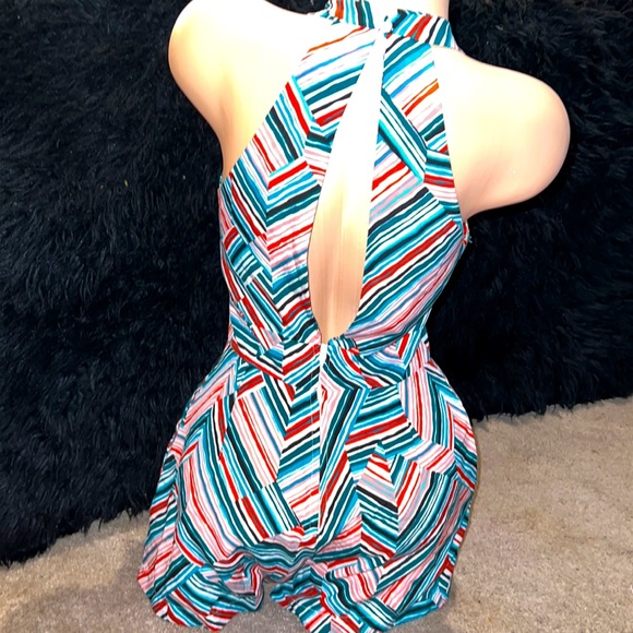 Romper. - Picture 2 of 3